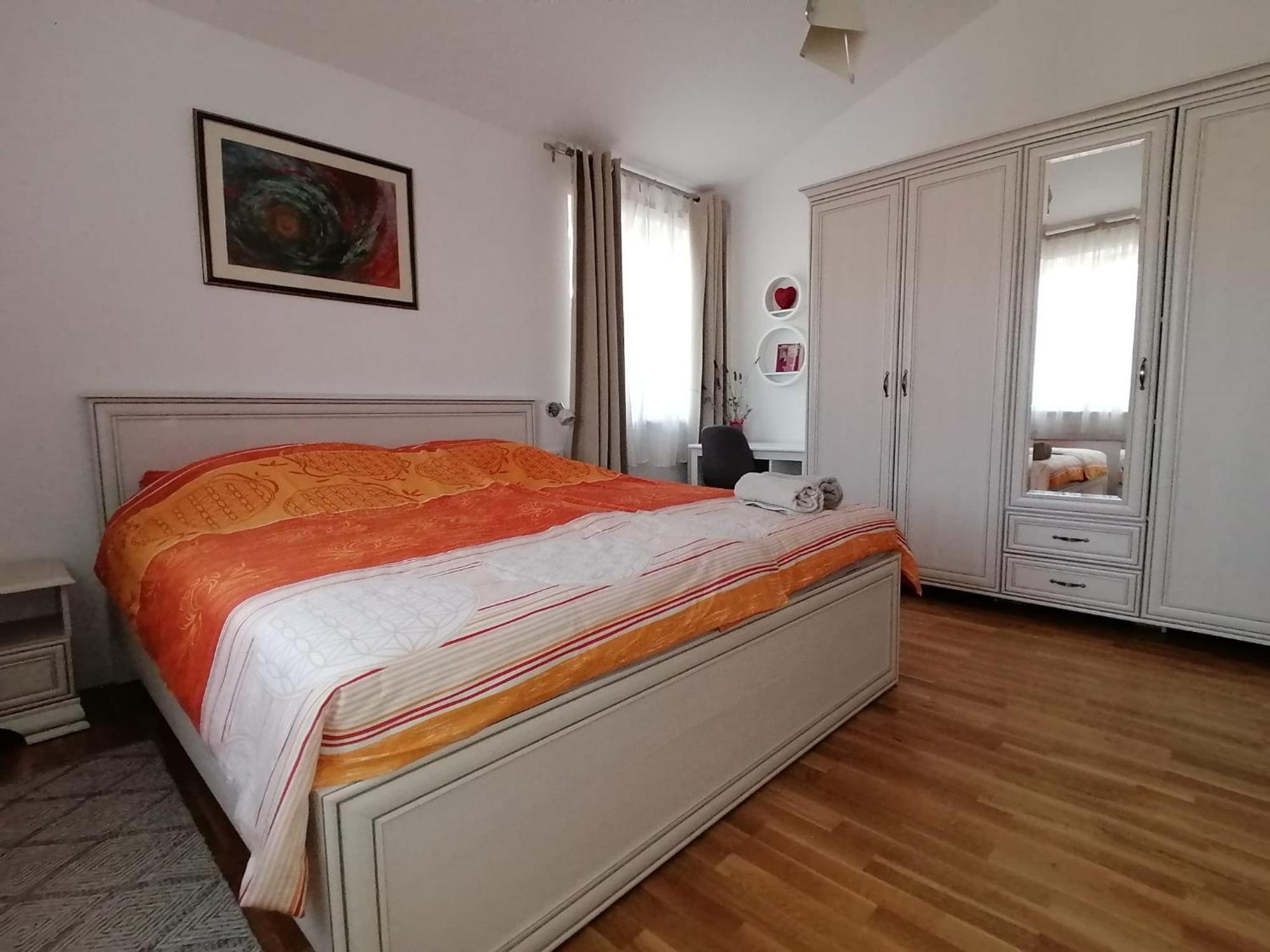 Vila Dubravka - Schoen Und Komfortabel Inmitten Von Olivenbaeumen Und Weinbergen Mit Whirlpool Valtura Exterior photo